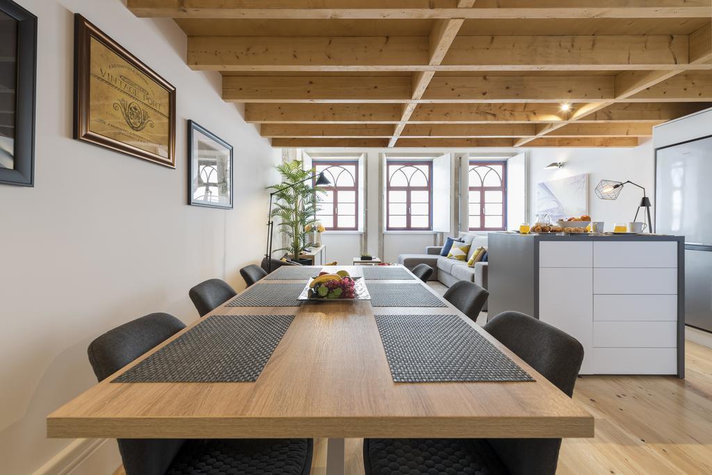 Lovelystay-Modern Loft City Center Порту Екстер'єр фото